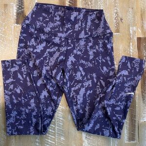 Nike Purple Leaf Pattern Leggings BRAND NEW WITH TAGS